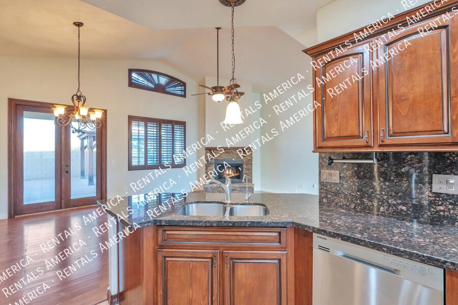 Building Photo - 8509 S Camino Bengala