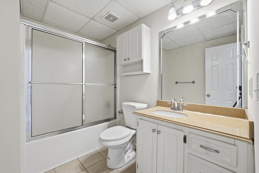 Building Photo - 3007 Clove Tree Ln