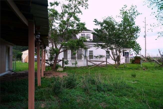 Building Photo - 24206 Longenbaugh Rd