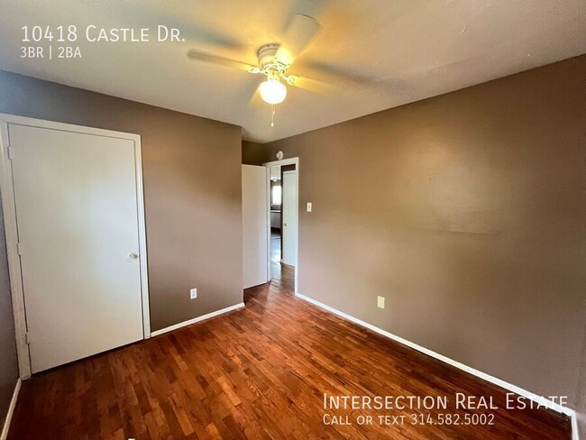 Building Photo - 10418 Castle Dr