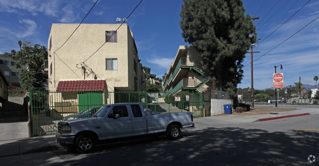 Building Photo - 3811 N Figueroa St