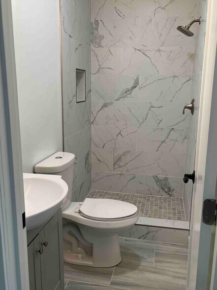 Building Photo - 1929 S Corning St