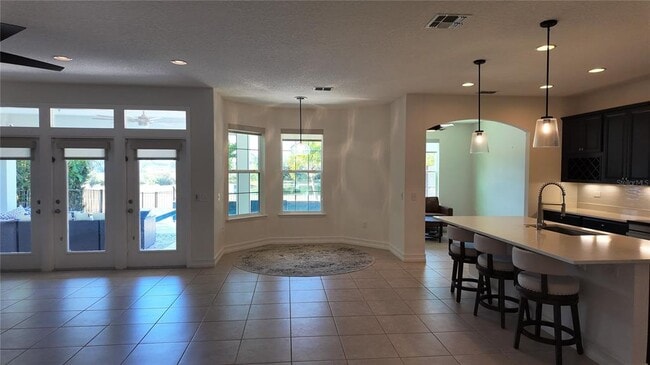 Building Photo - 8764 Lookout Pointe Dr