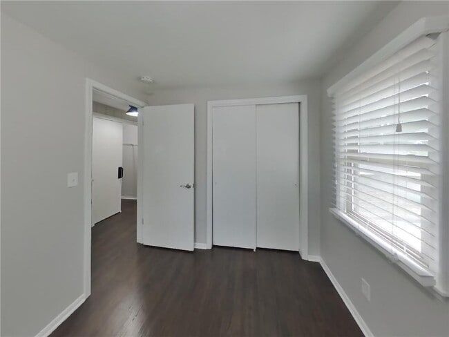 Building Photo - 6514 Stevens Ave
