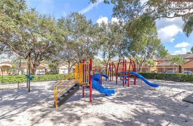 Building Photo - 1393 Barcelona Way