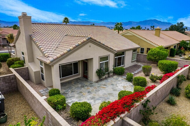 Building Photo - 78462 Palm Tree Ave