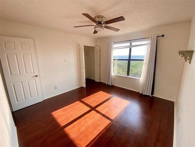 Building Photo - 21461 Coyote Trail