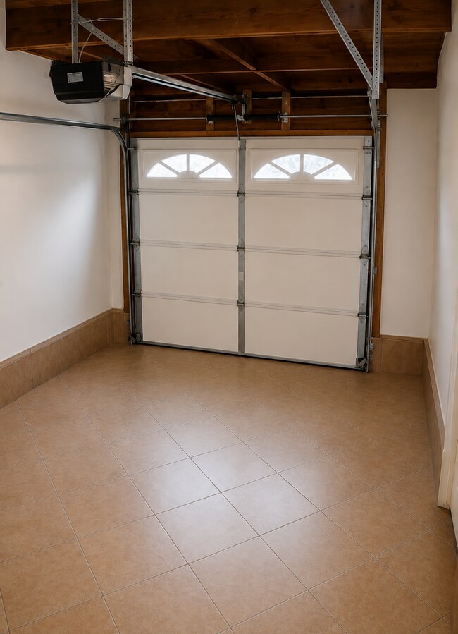 Building Photo - Beautifully Upgraded Los Altos Home!