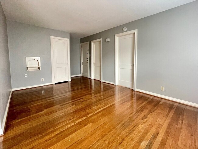 Building Photo - 1502 Elmen St