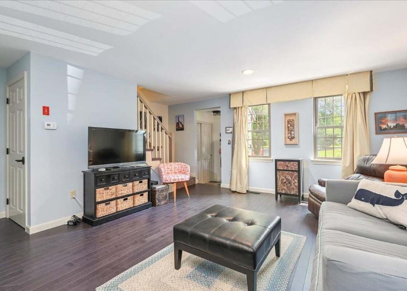 Building Photo - 33 West Rd