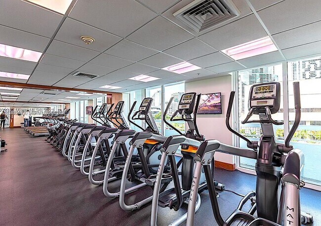 Building Photo - 41 SE 5th St