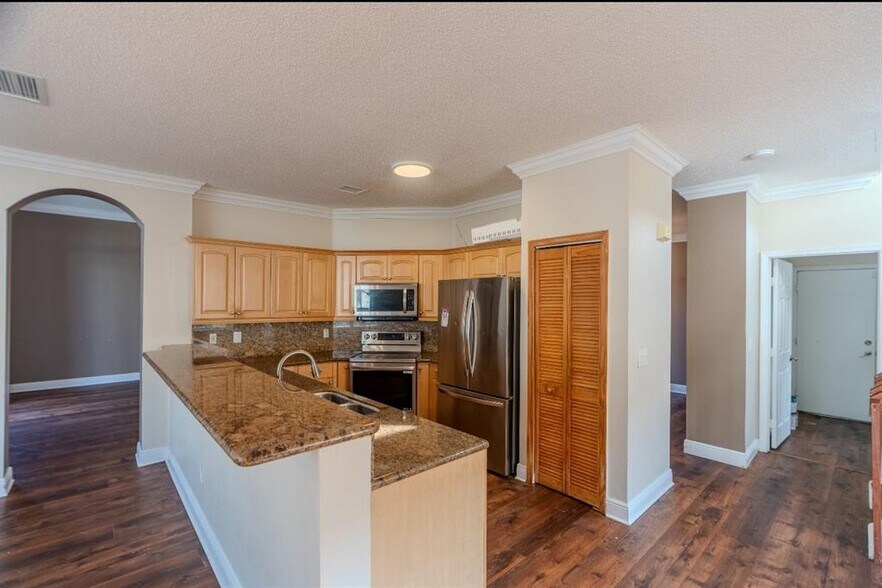 Building Photo - 19431 SW 2nd St