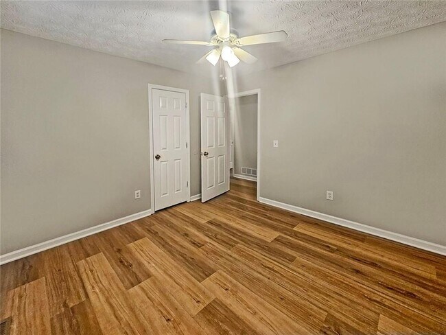 Building Photo - 271 Ridge Run Dr