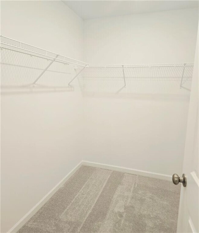 Building Photo - 6234 Kenbrook Dr