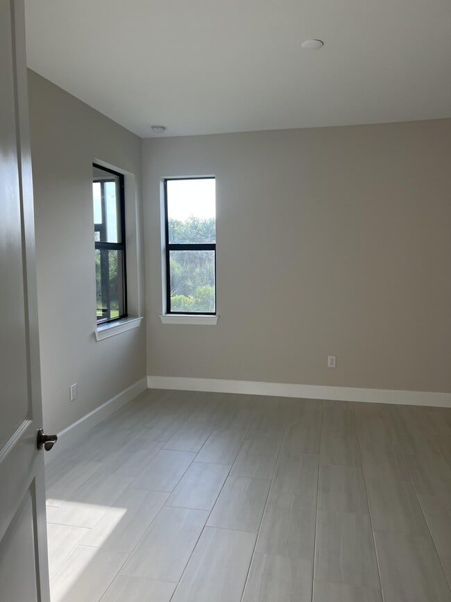 Building Photo - 14389 Eagle Branch Dr