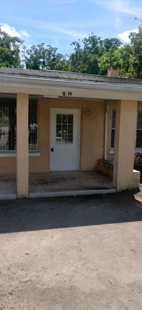 Building Photo - 2 bedroom 1 bath