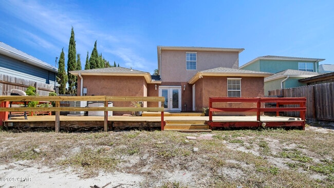Building Photo - 5625 S Lagoon Dr