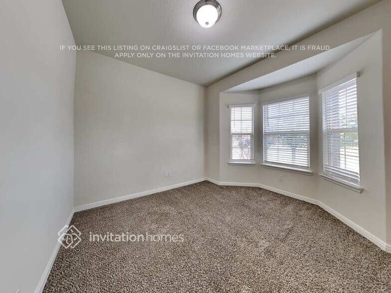 Building Photo - 146 Wagon Mound Dr