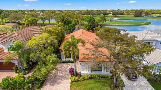 Building Photo - 2055 Regents Blvd