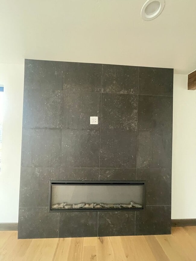 Building Photo - Whitefish Landing Town House