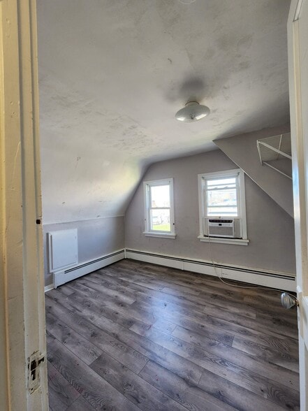 Bedroom 2 - 4620 Military Rd