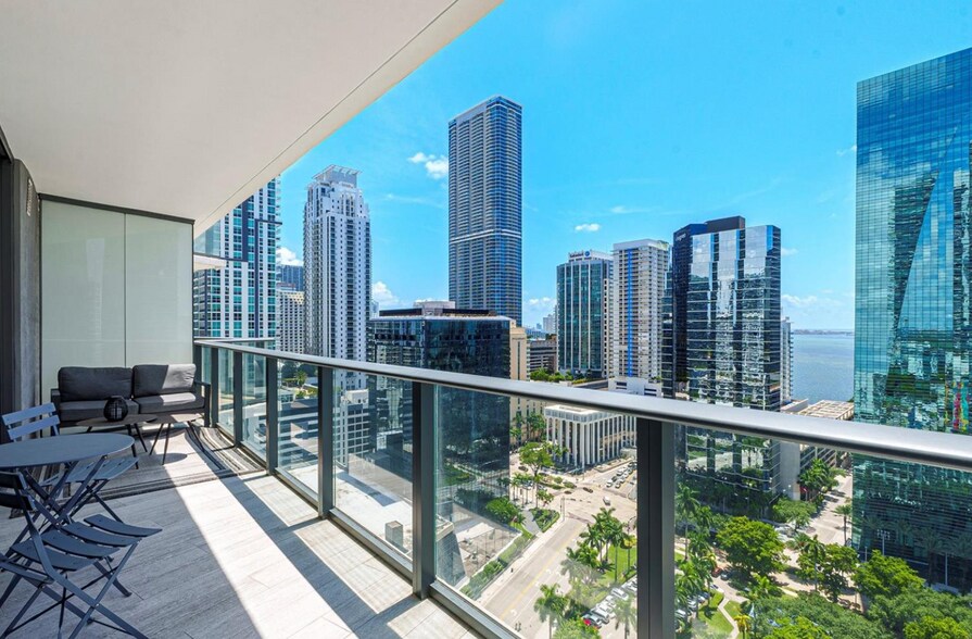 Building Photo - 1300 S Miami Ave