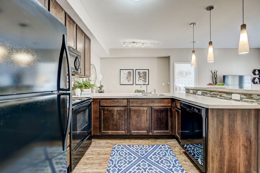 Clifton Park Apartment Homes 4110 W Clifton Cir New Albany OH 43054 Apartment Finder