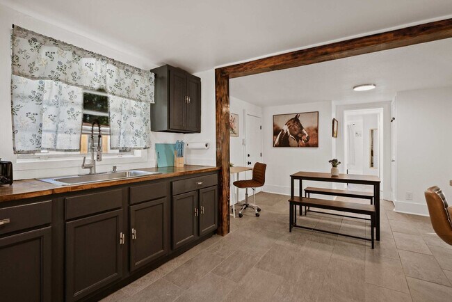 Building Photo - 2904 Berwick St