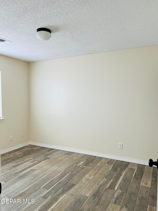 Building Photo - 14424 Jacinto Ramos Ave