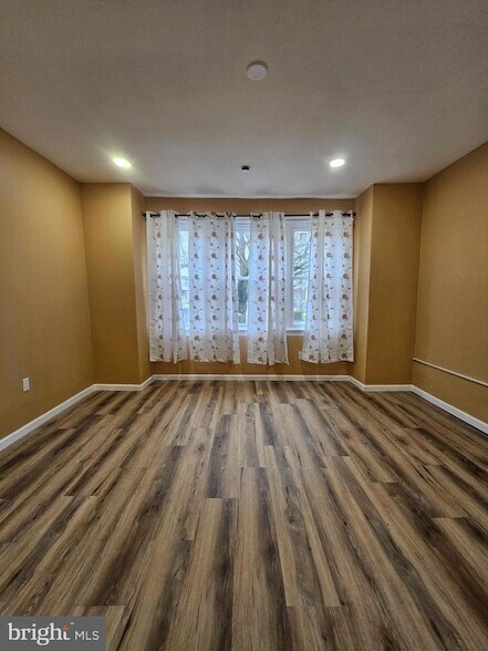 Building Photo - 3270 N Marston St