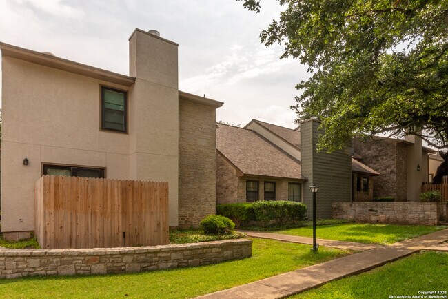 Building Photo - 14122 Churchill Estates Blvd