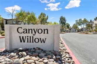 Building Photo - 1 Bedroom Condo Located in Canyon Willow!!