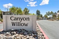 Building Photo - 1 Bedroom Condo Located in Canyon Willow!!
