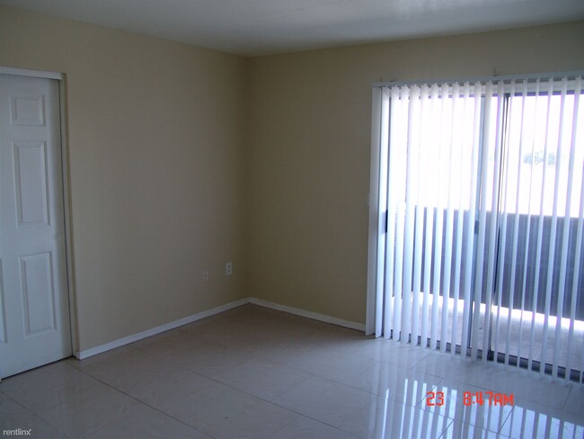 Building Photo - 2 br, 2.5 bath Condo - 1645 West Baseline ...