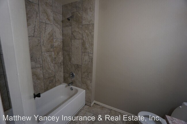 Building Photo - 3 br, 1.5 bath House - 1606 Brewer Ln