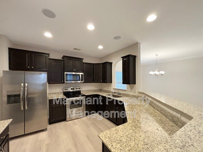 Building Photo - 459 Torrington Dr