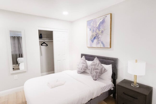 Building Photo - 8356 Adams St