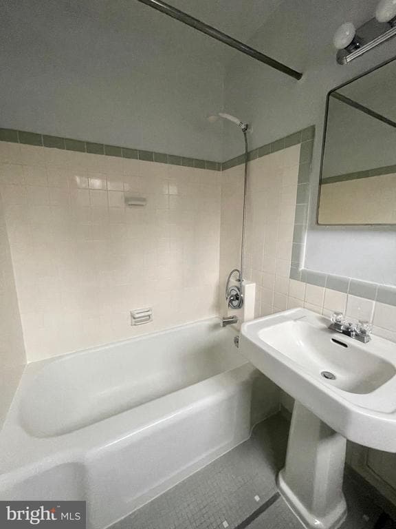 Building Photo - 1616 Preston Rd