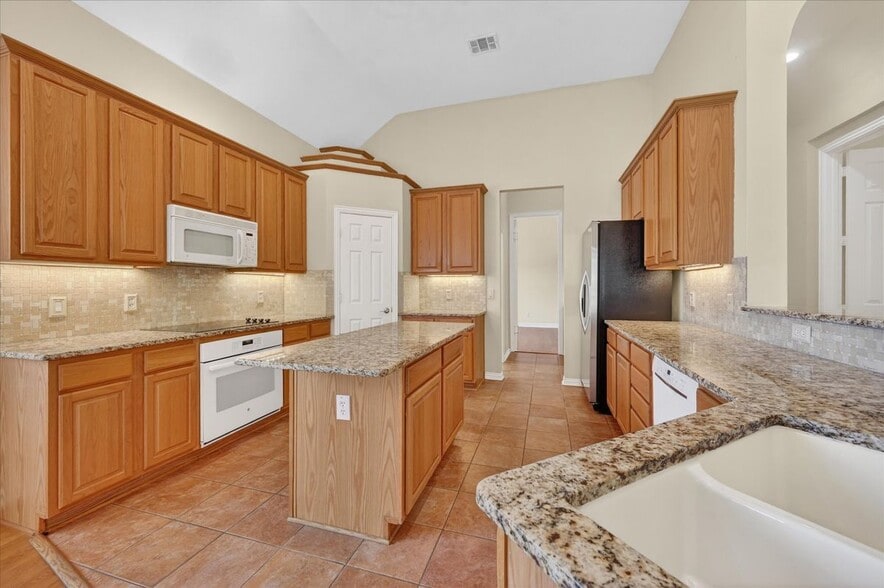 Building Photo - 3500 Christopher Ln