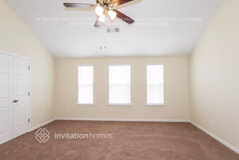 Building Photo - 216 Nellie Yale Pl