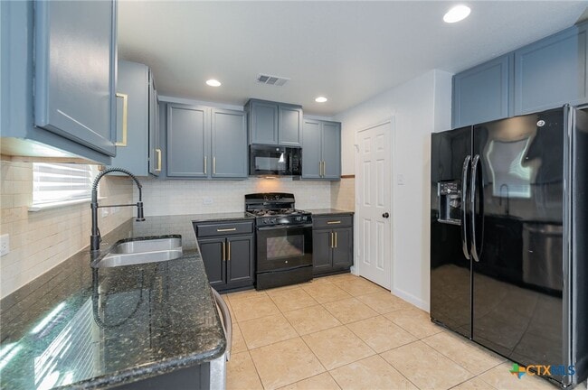 Building Photo - 146 Linden Ln