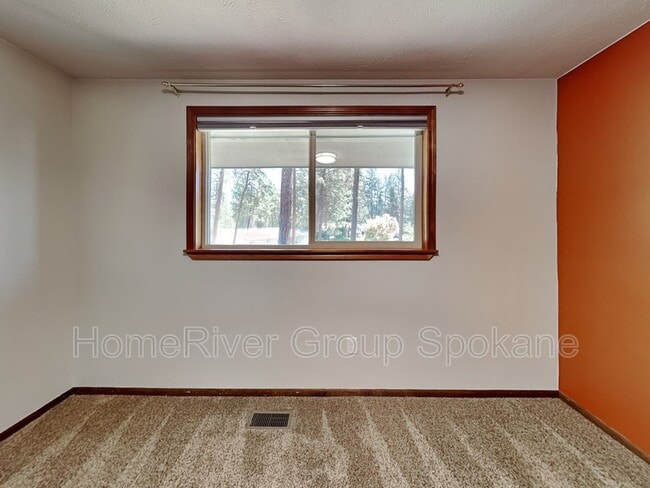 Building Photo - 13625 N Regal Ct