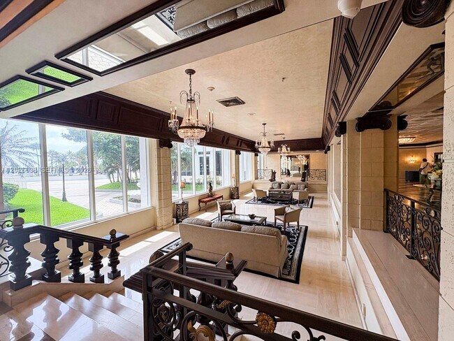 Building Photo - 2030 S Ocean Dr