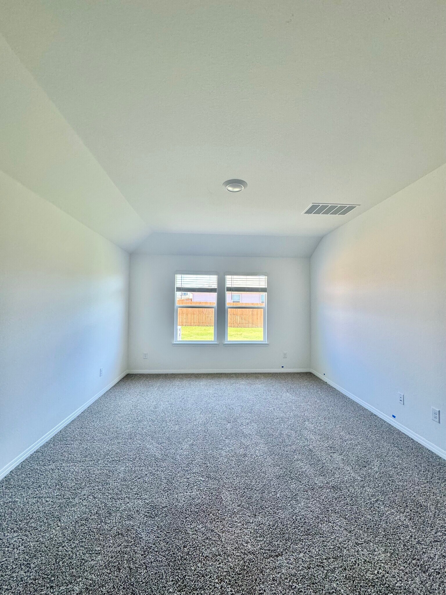 Master Bedroom - 650 Gladiola Loop