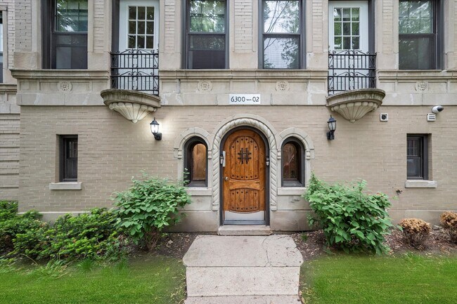 Building Photo - 6300 N Rockwell St