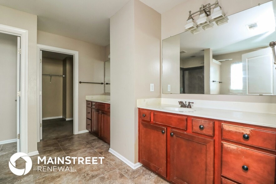 Building Photo - 9369 Opal Dr