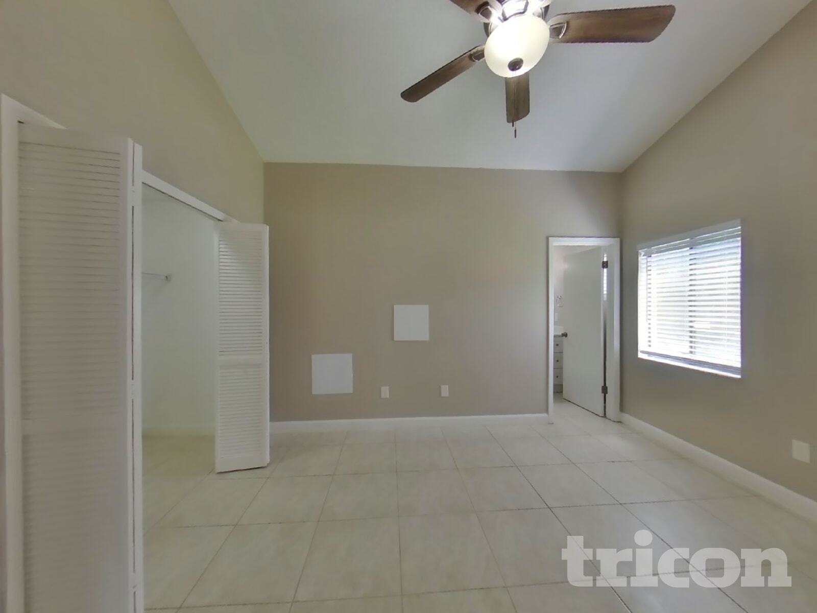 Building Photo - 1620 Spinning Wheel Dr