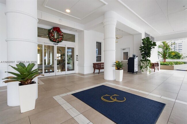 Building Photo - 701 Brickell Key Blvd