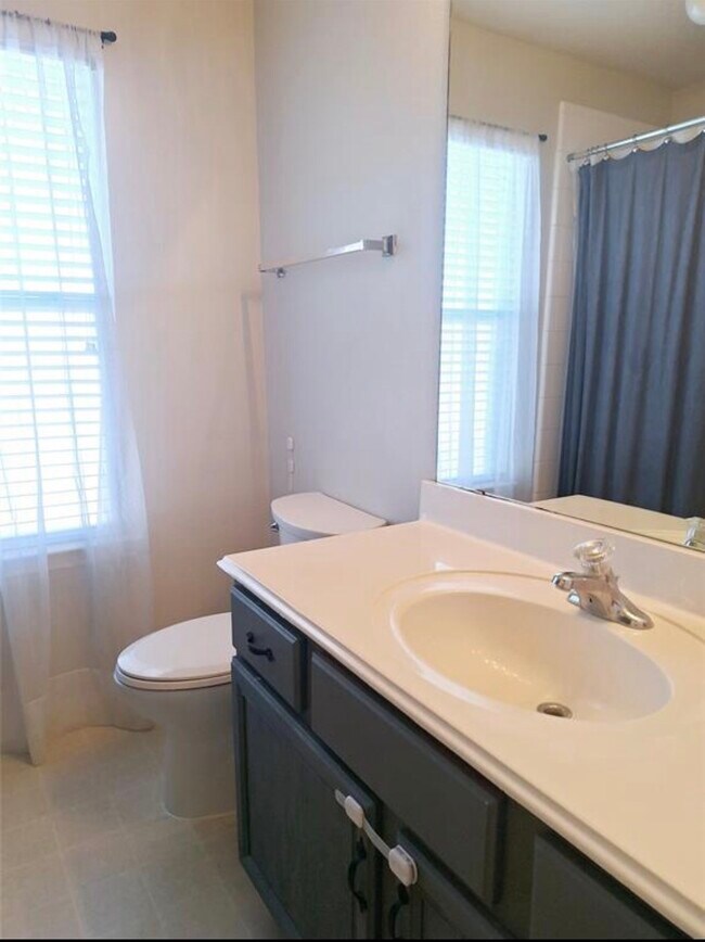 Building Photo - 17124 Gleneagle Dr S