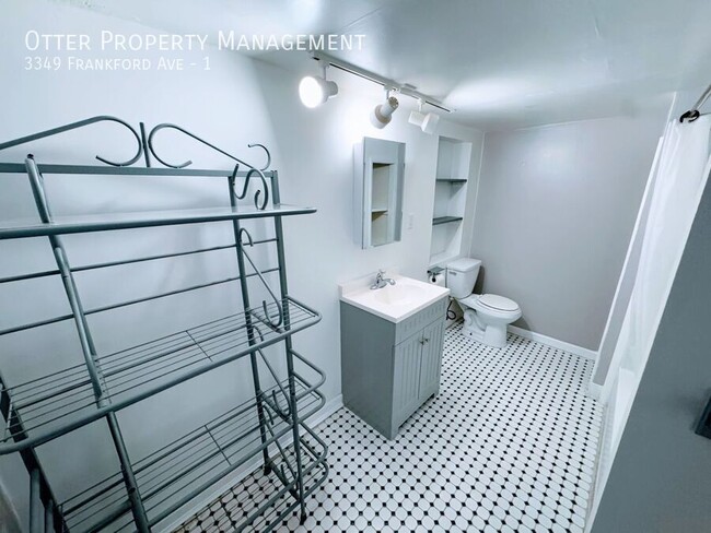 Building Photo - Charming & Affordable 2BR/1BA Apartment – ...